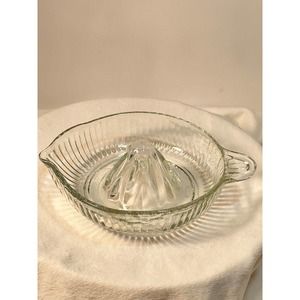 Anchor Hocking Vintage Clear Glass Juicer0
